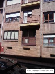  soria  alquilan habitaciones en piso comparti . 